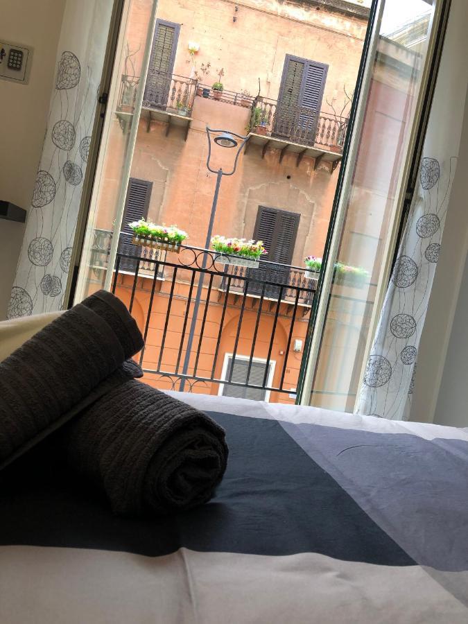 Dal Barce Rooms Palermo Bagian luar foto